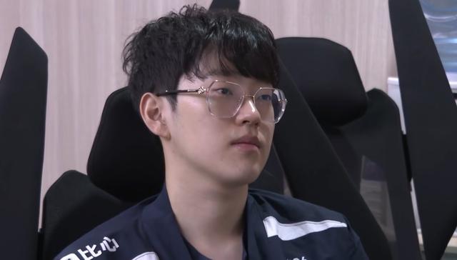 九游娱乐-关于Scout迎来三赛季高光表现，RNG球迷沸腾！的信息