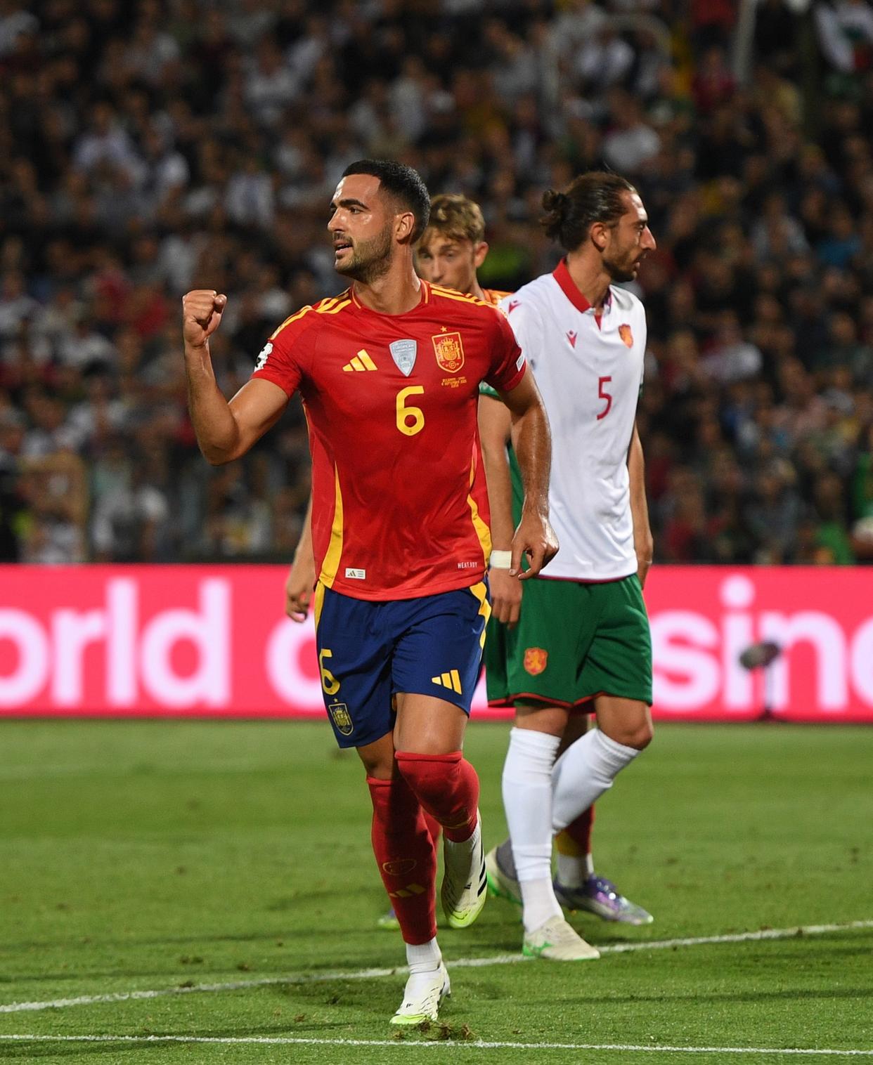 九游娱乐- 梅西在西班牙队比赛中关键助攻,败北引发热议的球员 