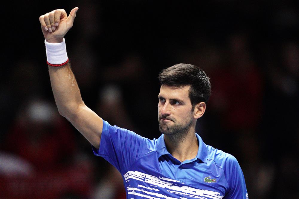 九游娱乐- 费德勒女儿捂脸2014温网 